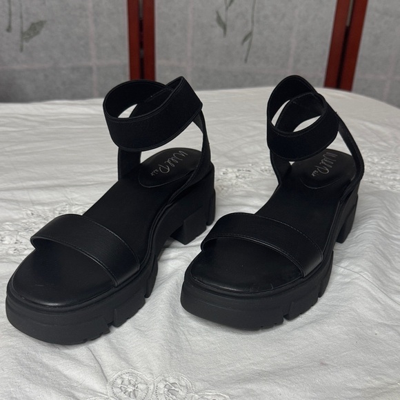 Wild Pair Shoes - Wild Pair Black Gladiator Sandals